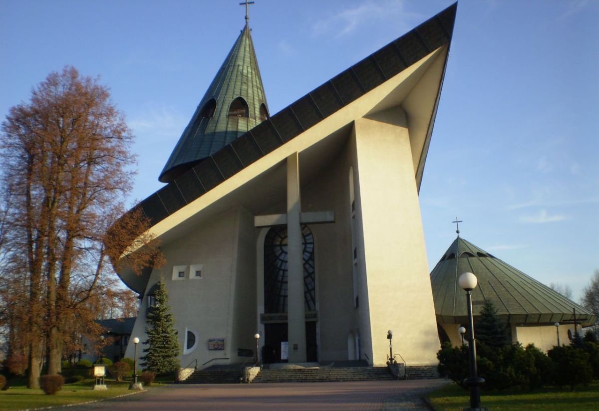 Parafia Matki Bożej Niepokalanej w Nowym Sączu